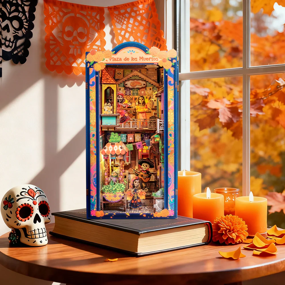 Book Nook - Plaza de los Muertos - Image 4