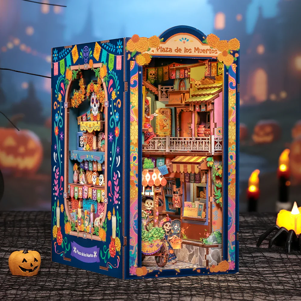 Book Nook - Plaza de los Muertos - Image 5