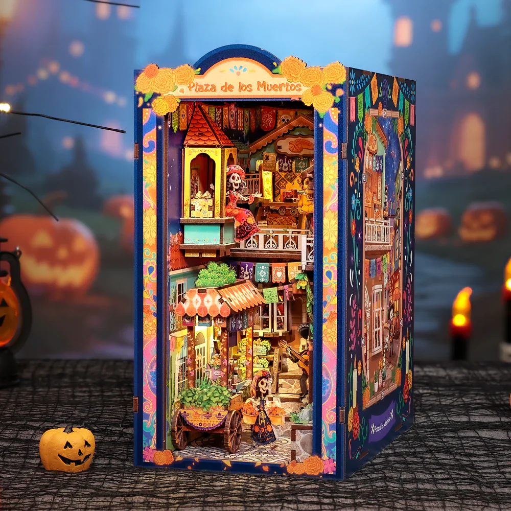 Book Nook - Plaza de los Muertos - Image 6
